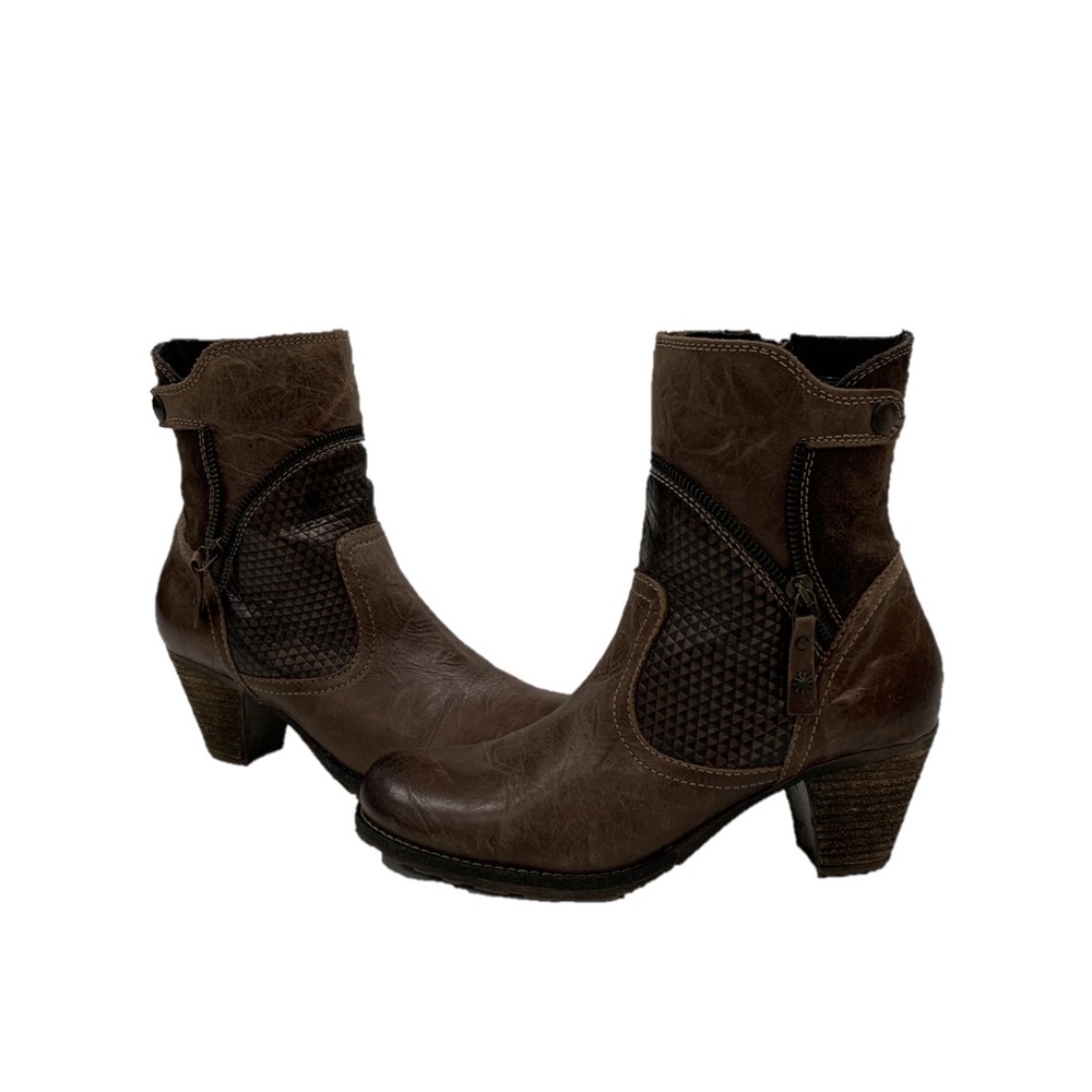 Brown Leather Cowboy Ankle Boots Size 39
